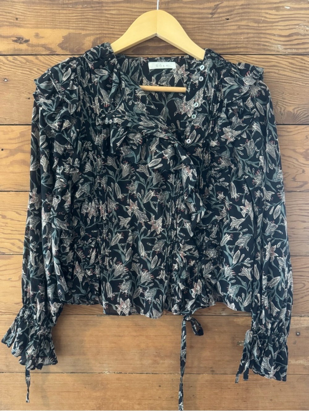 Doen Floral Top